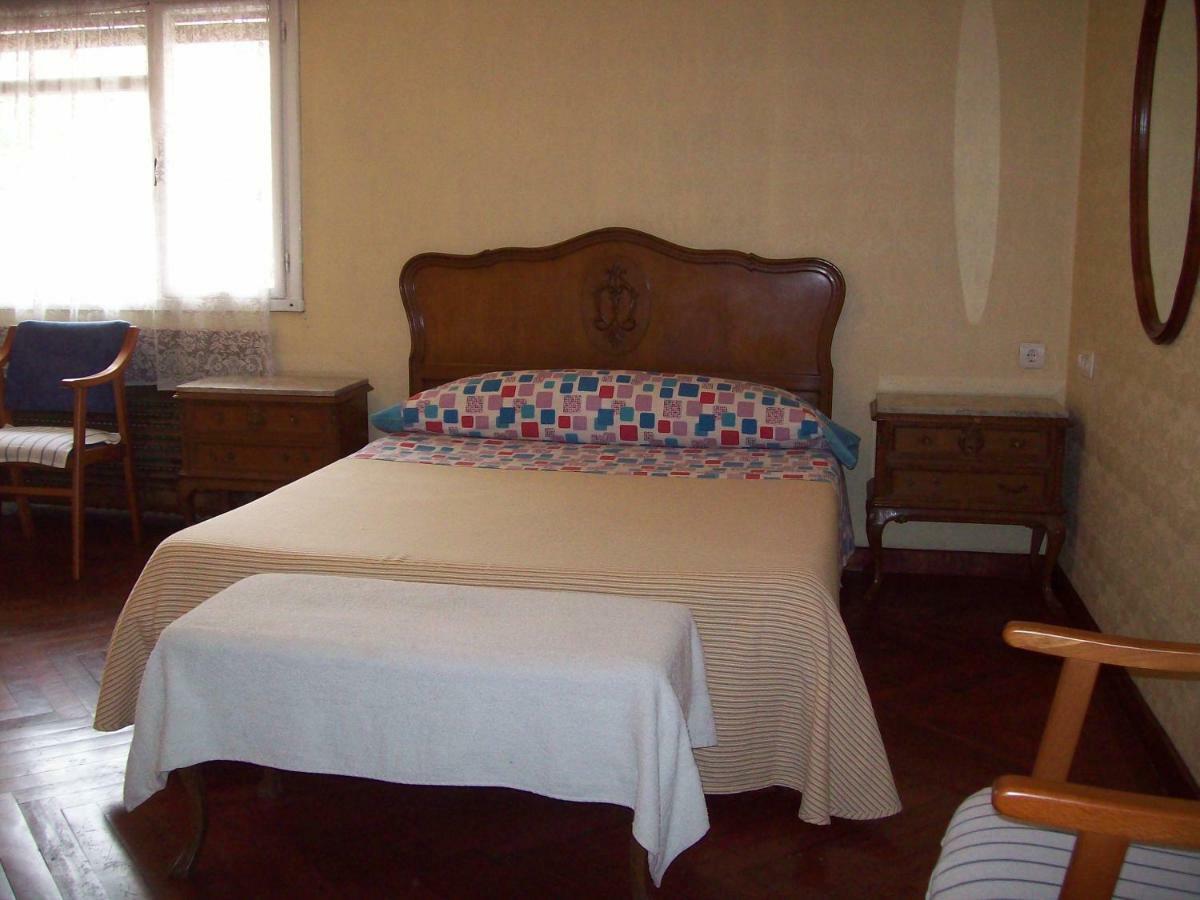Pension Los Pinos Gijon Ngoại thất bức ảnh
