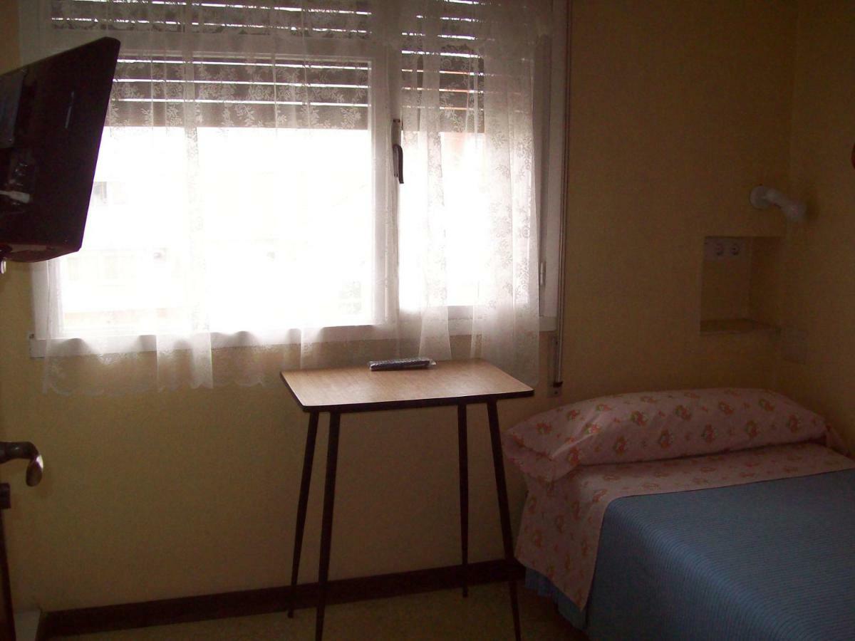 Pension Los Pinos Gijon Ngoại thất bức ảnh
