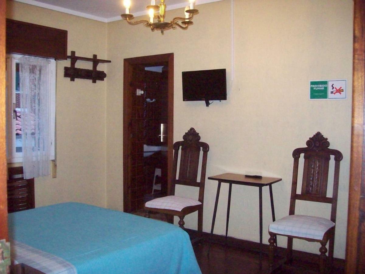 Pension Los Pinos Gijon Ngoại thất bức ảnh
