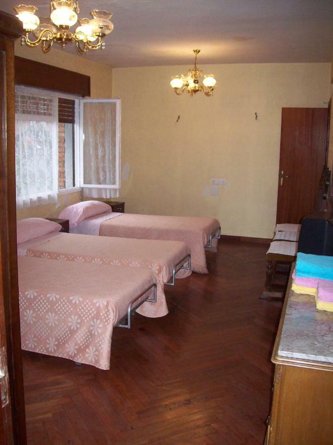 Pension Los Pinos Gijon Ngoại thất bức ảnh