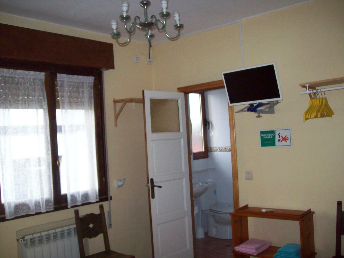 Pension Los Pinos Gijon Ngoại thất bức ảnh